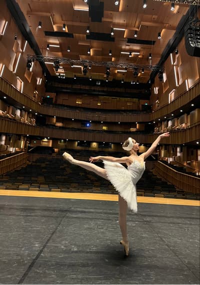 Celine Pianelli — Classical dancer, Czechia