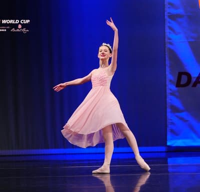 Daria Maria Ruxanda — Classical dancer, Romania
