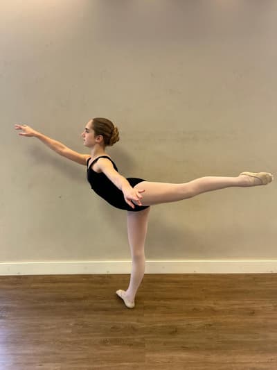 Liz Douglas — Classical dancer, Brazil