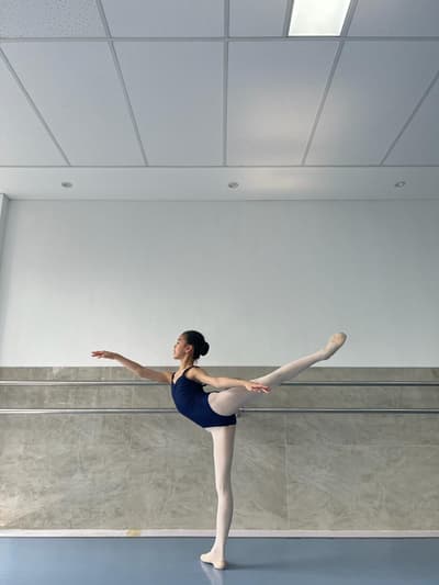 Sheravine Jhon — Classical dancer, Indonesia