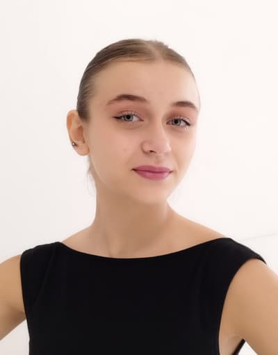 Matilda Sole Sampietro — Classical dancer, Italy