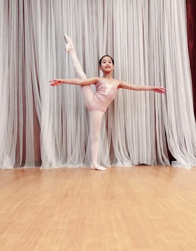 Hisui Yoneda — Classical dancer