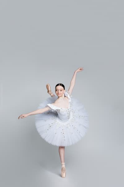 Milania Koryzma — Classical dancer, Australia