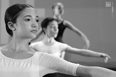 Emma Bonuccelli — Classical dancer, Italy
