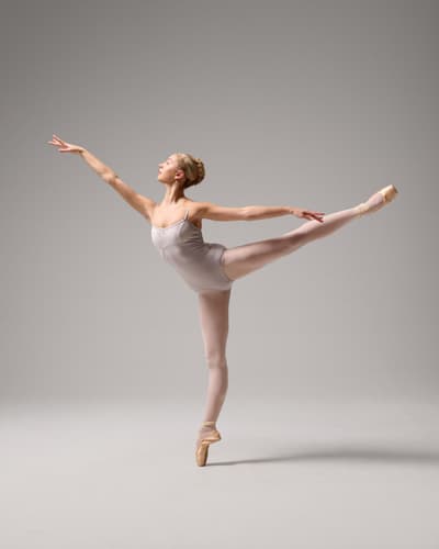 Zosia Penherski — Classical dancer, United States