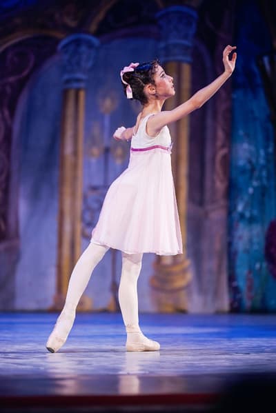 Ivana Dedovich — Classical dancer, Belarus