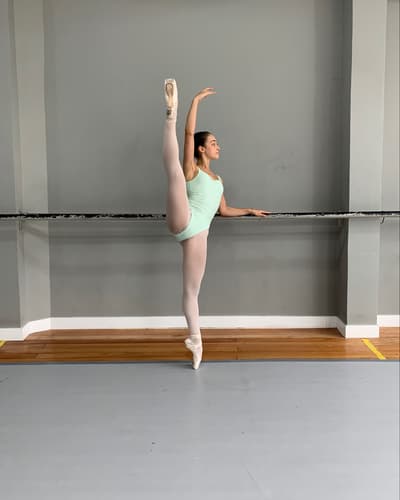Alicia Sassi Ogliari — Classical dancer, Brazil