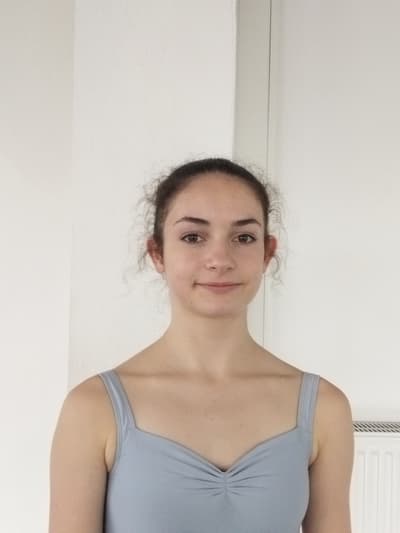 Léna Labeyrie — Classical dancer, Germany
