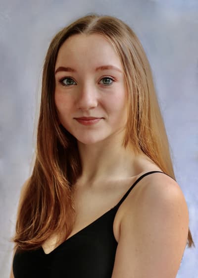 Paris Mills — Classical dancer, United States