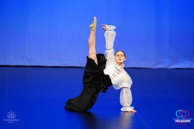 Amka — Contemporary dancer, Przeźmierowo, Poland