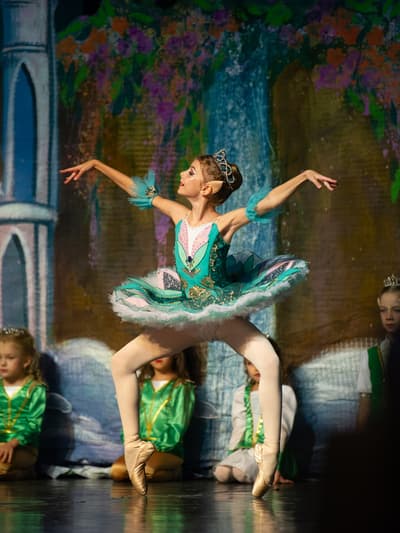 Nikol Aliaksandrovich — Classical dancer, Belarus