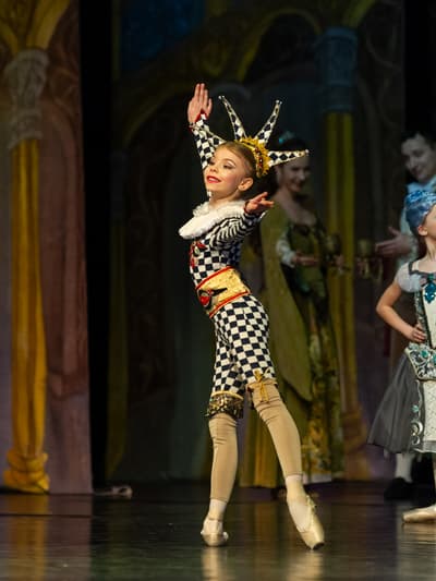 Nikol Aliaksandrovich — Classical dancer, Belarus