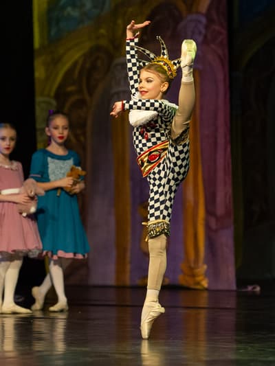 Nikol Aliaksandrovich — Classical dancer, Belarus