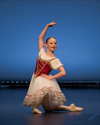 Mia Le Poidevin — Classical dancer, Australia
