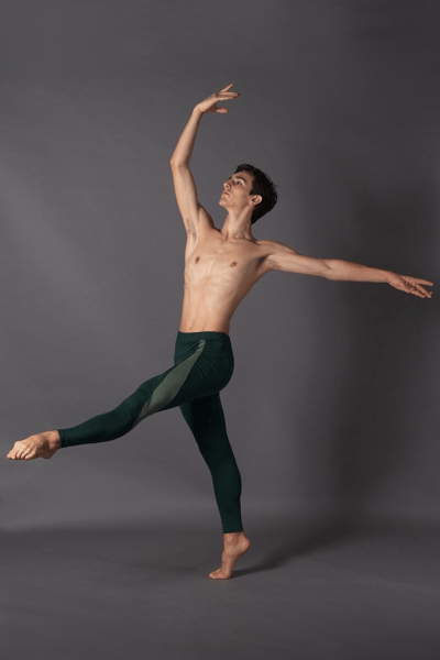 Henrique Martins — Classical dancer