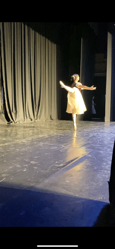 Renata Fernandez — Classical dancer, Argentina
