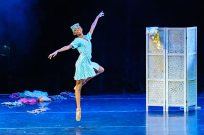 Zeinab Ntombifuthi Kone — dancer, United States