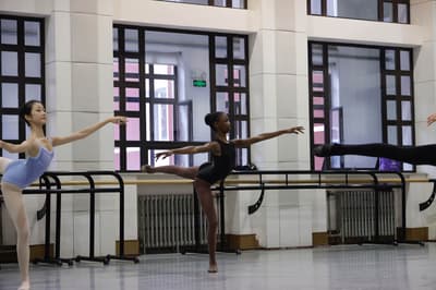 Zeinab Ntombifuthi Kone — dancer, United States