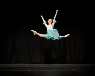 Millie Tones — Classical dancer, United Kingdom
