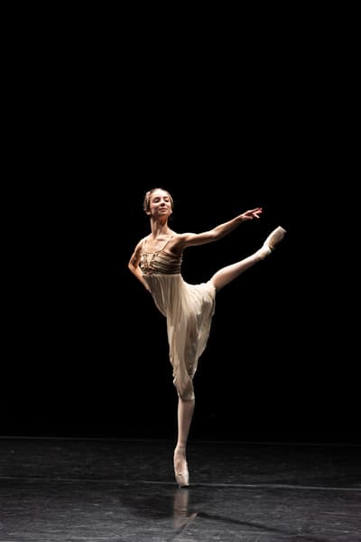 Mila Hilgert Rus — Classical dancer, Spain