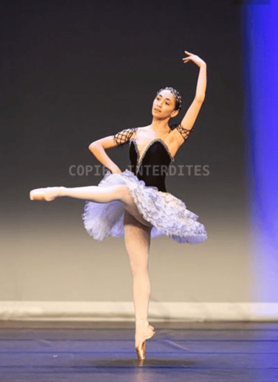 Kyra Debs — Classical dancer