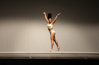 Sthephany Vidal Da Silva — Contemporary dancer, Spain