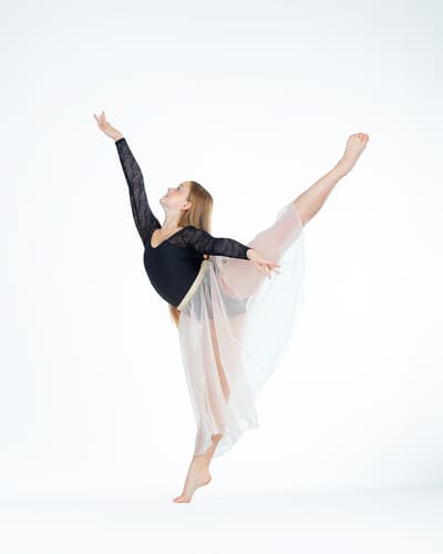 Taylor Lorenzo — Classical dancer, United States