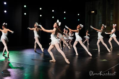 Lovencia Esalo — Classical dancer, Belgium