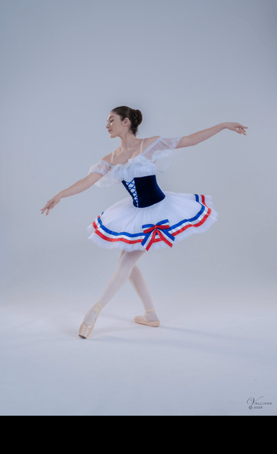 Claudia Pastor Gonzalez — Classical dancer