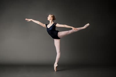 Lee Melton — Classical dancer, United States