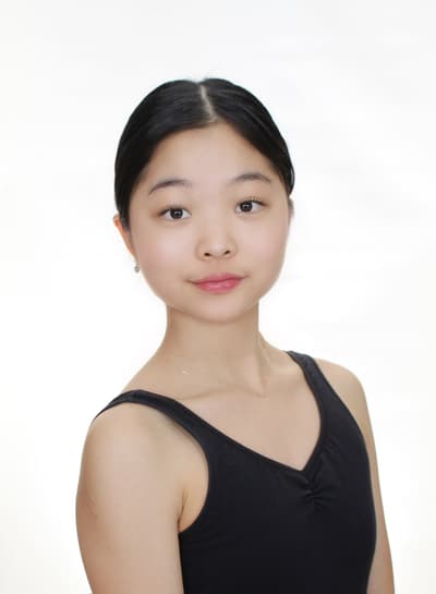 Lauren Marie Sua Hong — Classical dancer, Singapore