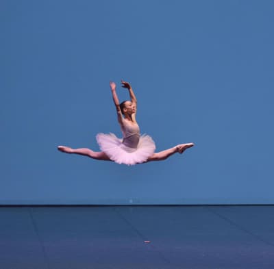 Francesca Sari — Neoclassical dancer