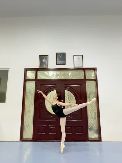 Sasha Angelica — Classical dancer, Indonesia