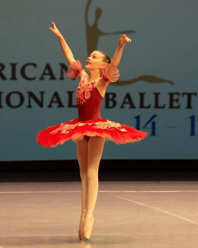 Noelia Felicia Schulz — Classical dancer