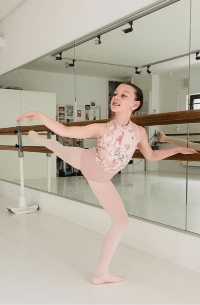 Noelia Felicia Schulz — Classical dancer