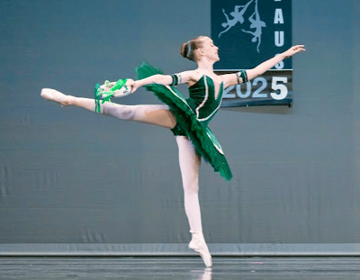 Noelia Felicia Schulz — Classical dancer