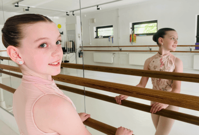 Noelia Felicia Schulz — Classical dancer