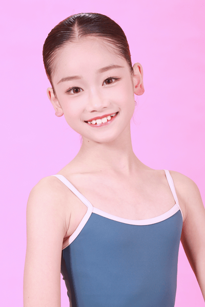 Chloe Fan — Classical dancer, United States