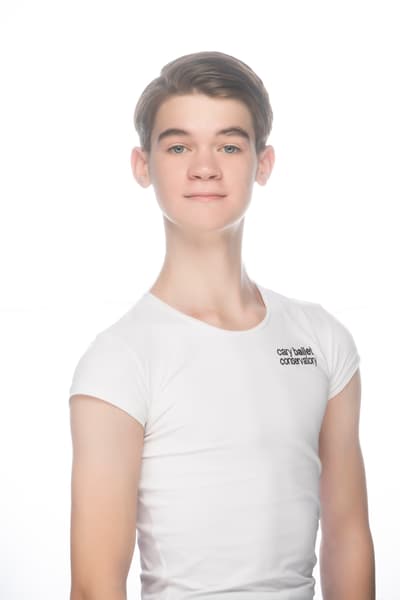 Samson Arthur — Contemporary dancer