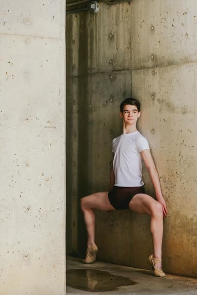 Samson Arthur — Contemporary dancer