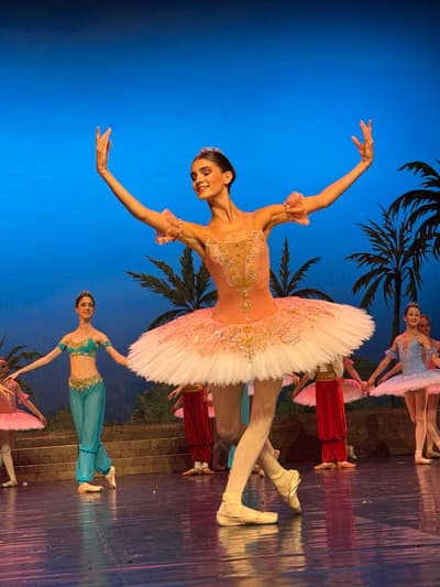 Léna Petrovics — dancer, Hungary