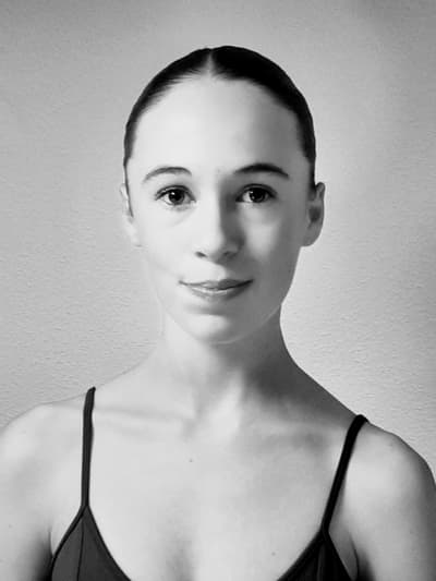 Lou Barillet — Classical dancer, France