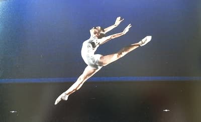 Linda Magnanelli — Classical dancer