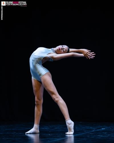 Linda Magnanelli — Classical dancer