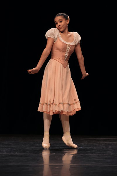 Lola PENA TECHER — Classical dancer, Paris, France