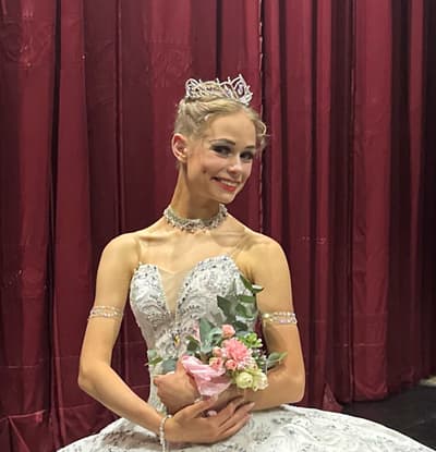 ANASTASIYA YARMASH — Classical dancer, Belarus