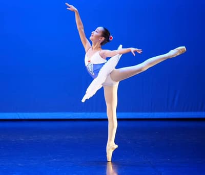 Loane Mahieu — Classical dancer, Belgium