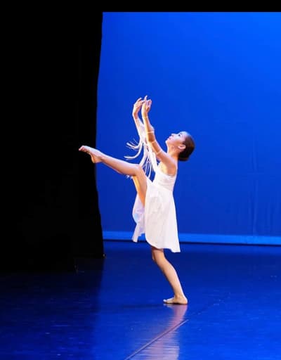 Loane Mahieu — Classical dancer, Belgium