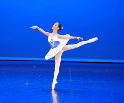 Loane Mahieu — Classical dancer, Belgium