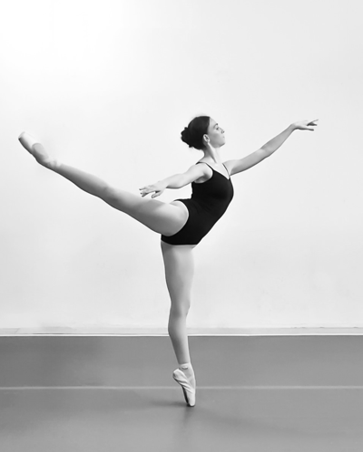 Nina Delfino — Classical dancer, Brazil